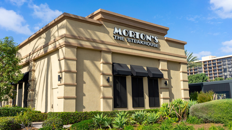 Morton's restaurant